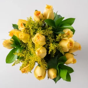 Buquê de 15 Rosas Amarelas