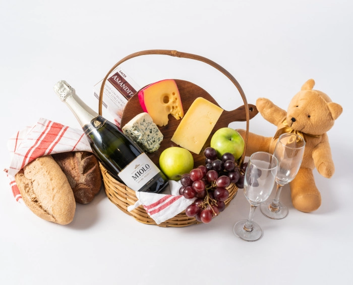 Cesta Grande de Frutas, Chocolate e Pelúcia - Imagem 2